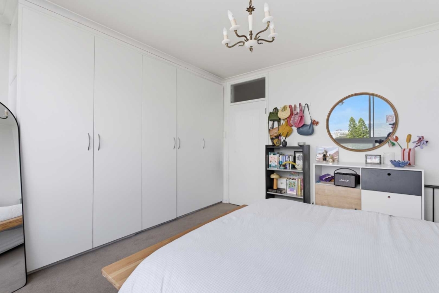 2 Bedroom Property for Sale in Sea Point Western Cape